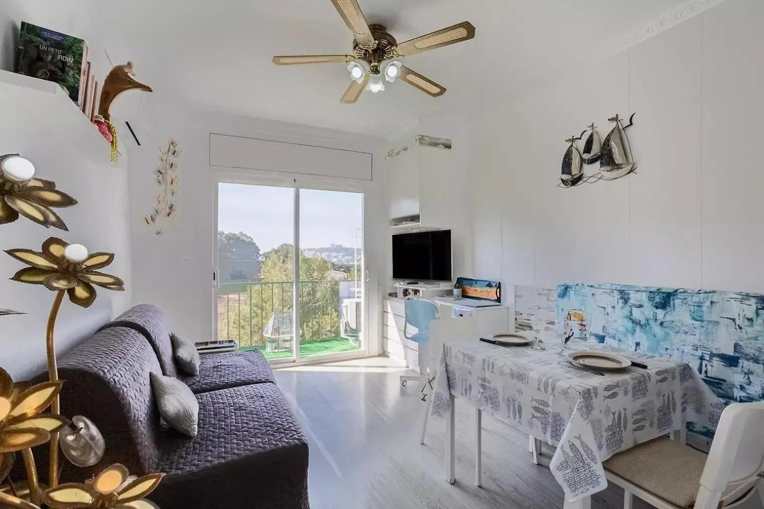 Sehr Schoene Wohnung In Strandnaehe, Ideal Gelegen S'Agaro İspanya
